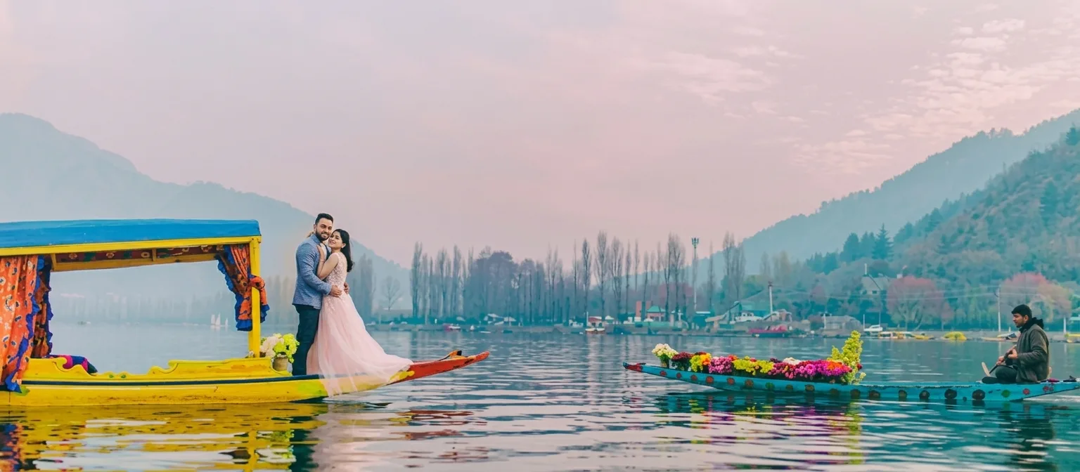 Kashmir Love Escape | 6 Days 5 Nights Honeymoon Package