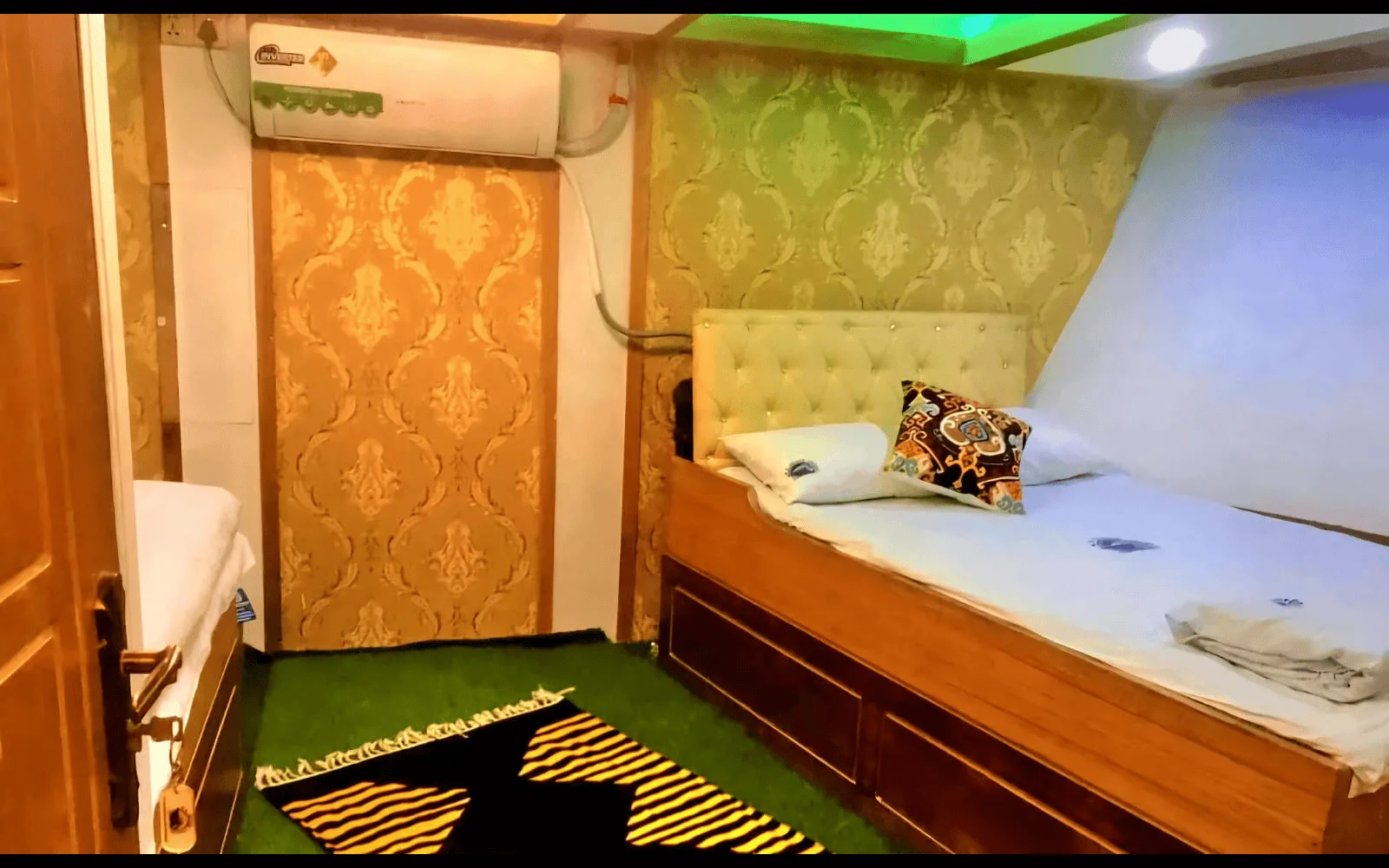 Sundarban — MV Silver Cruise — Sundarbans, Bangladesh, photo 9