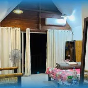 AC Couple Cottage